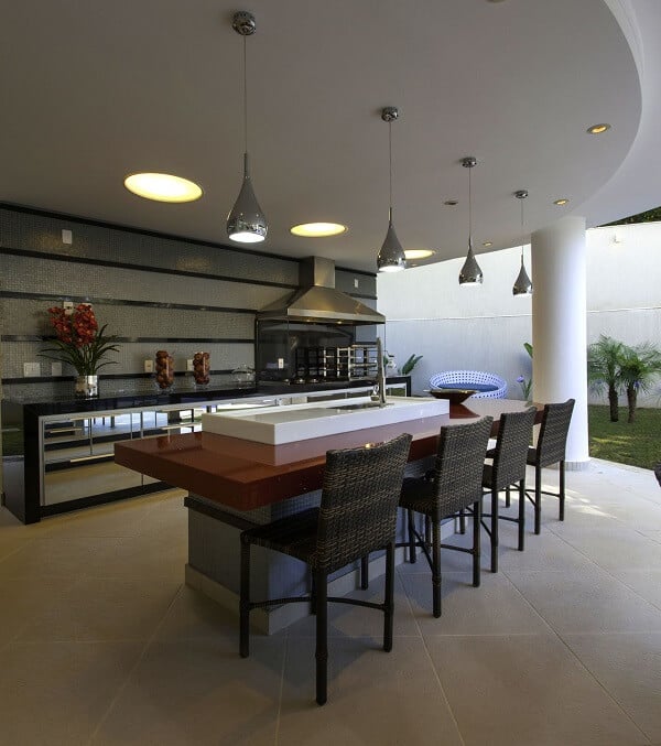 Churrasqueira de vidro em area chique