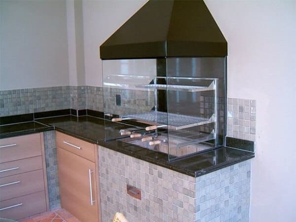 Churrasqueira de vidro simples como usar