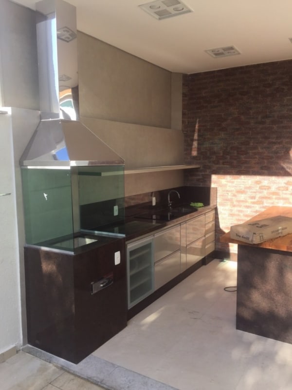 Churrasqueira de vidro