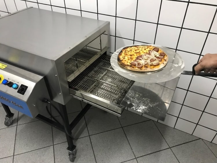 Forno de pizza esteira ideias
