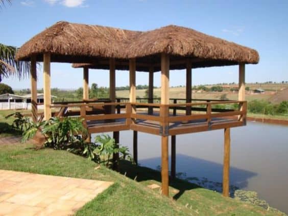 quiosque na beira de rio para sítio