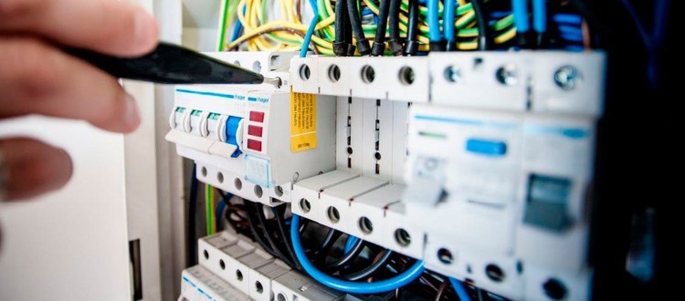 Materiais elétricos